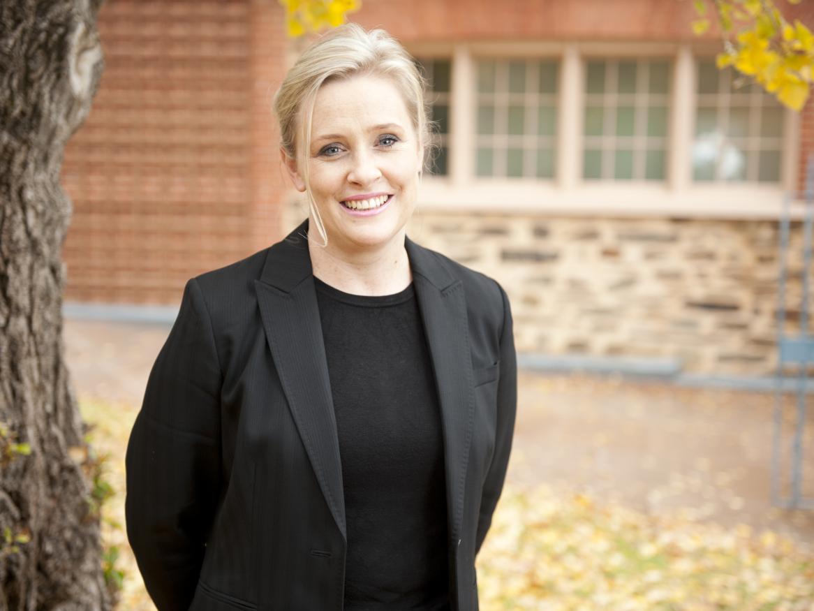 Access to an academic consultant