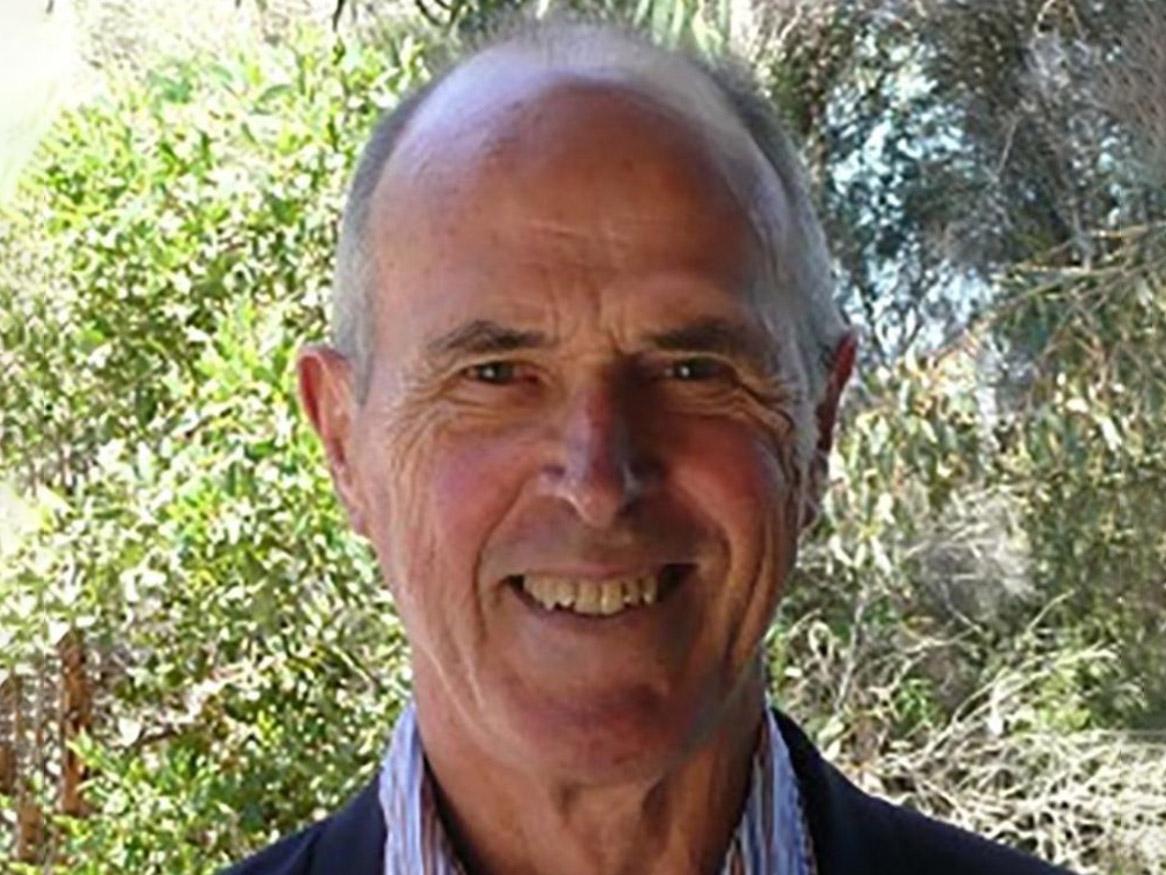Emeritus Professor Robert (Bob) Seamark